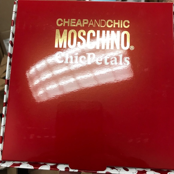 Cheap and Chic Moschino Chic Petals 3 Pc Mini Set - Picture 2 of 3